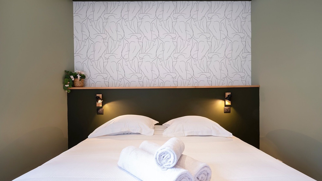 Photo of Bedroom in Saint Nicolas - Charles III - Ville vieille - Trois Maisons - Leopold