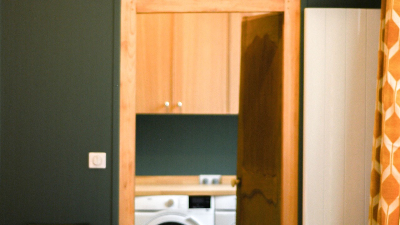 Photo of Bedroom in Poincare - Foch - Anatole France - Croix de Bourgogne