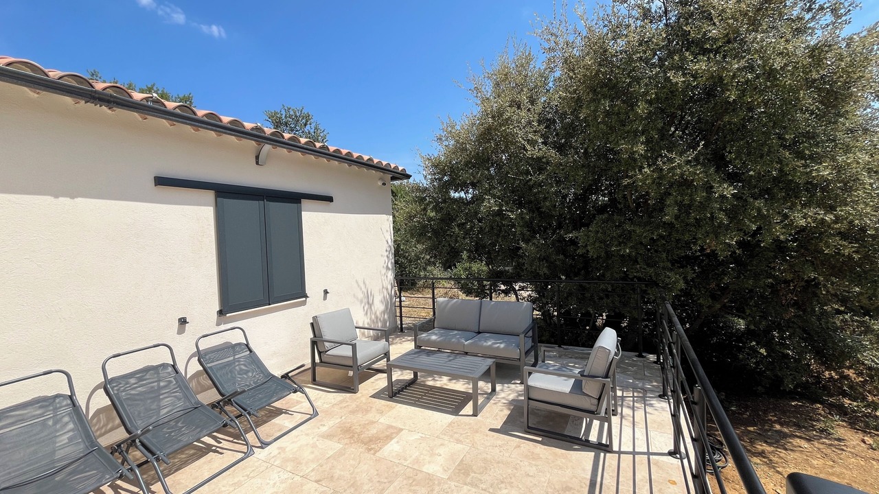 Photo of Patio Balcony in La Verdiere