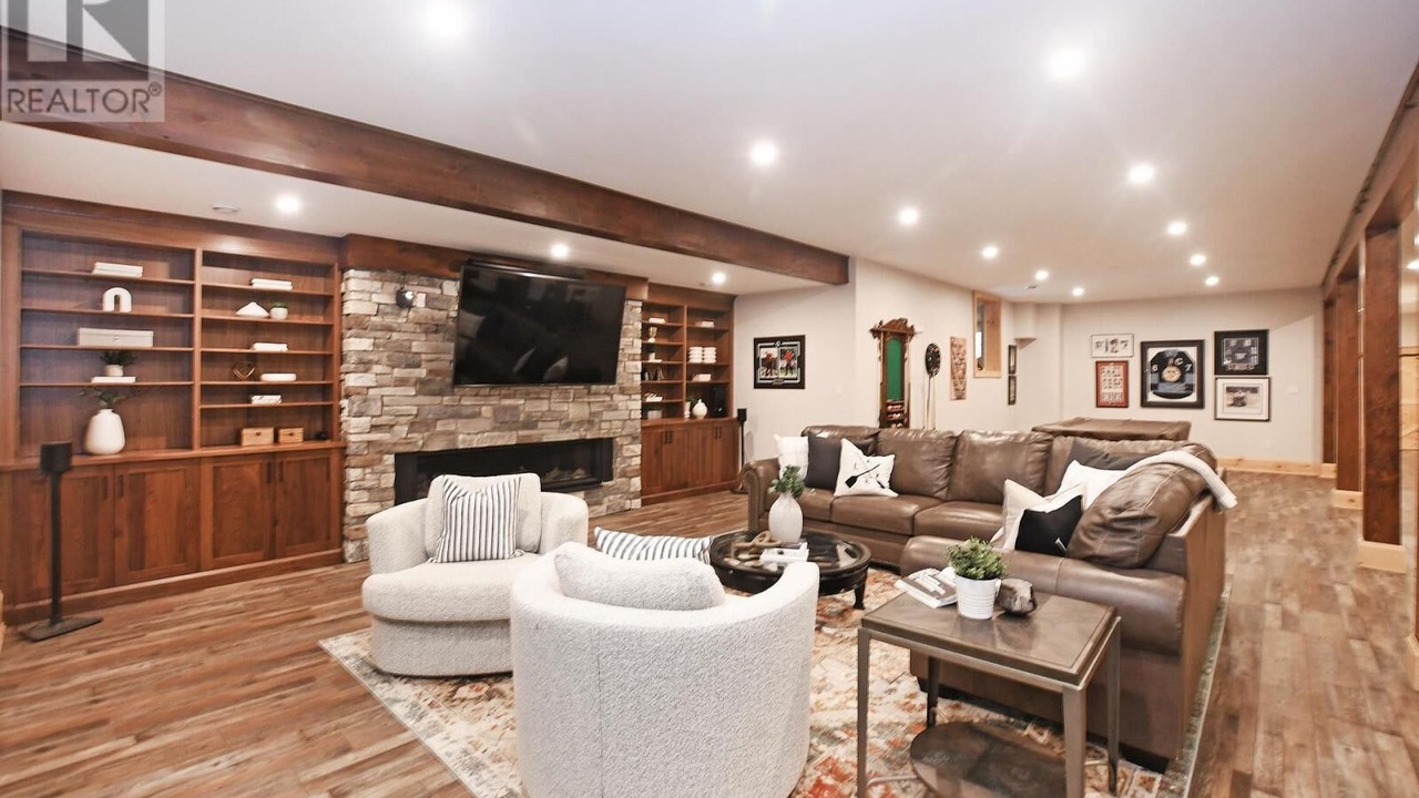 Photo of Livingroom in Brock