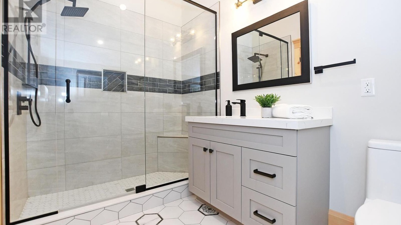 Photo of Bathroom in Brock