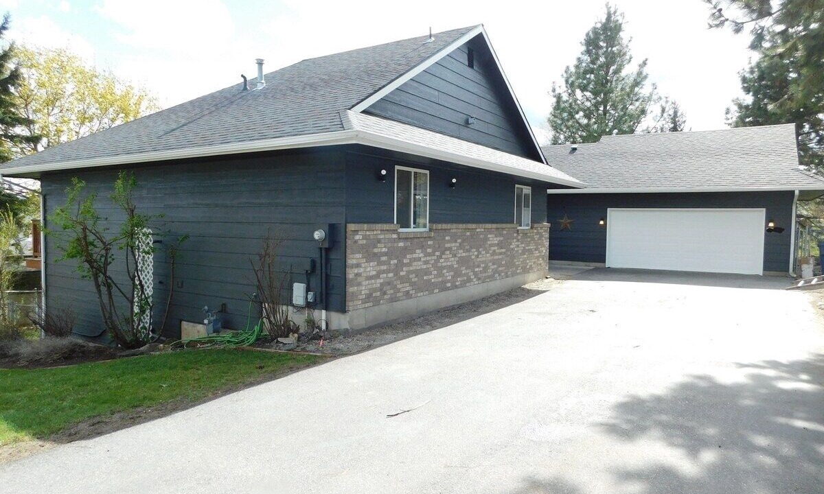 Photo of Outdoor in Mica