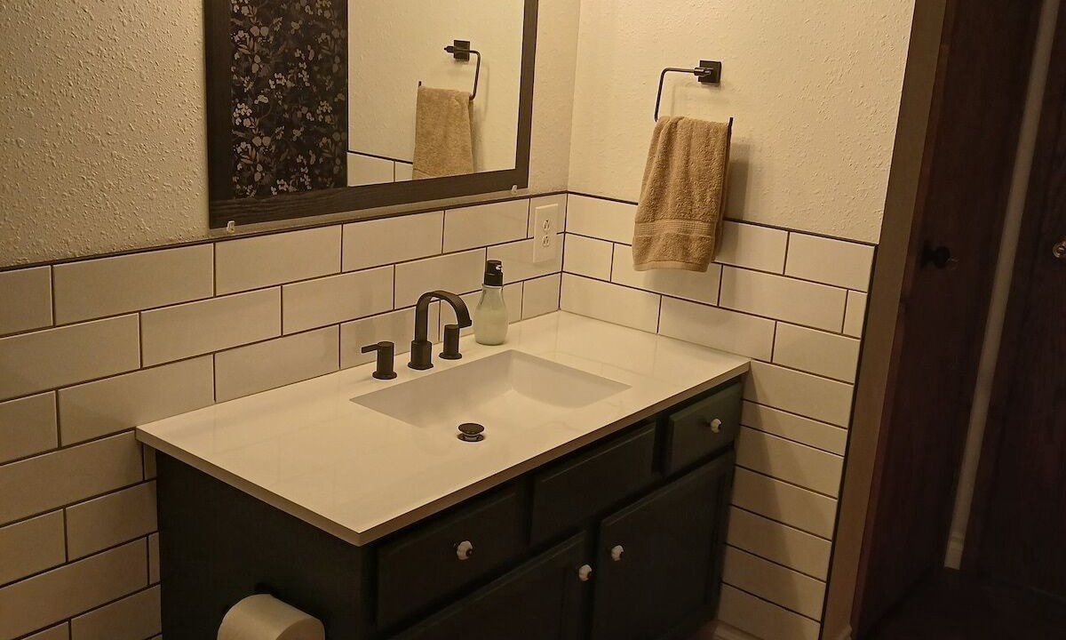 Photo of Bathroom in Mica