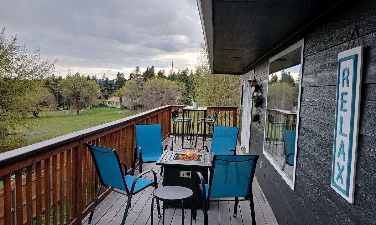 Photo of Outdoor in Mica