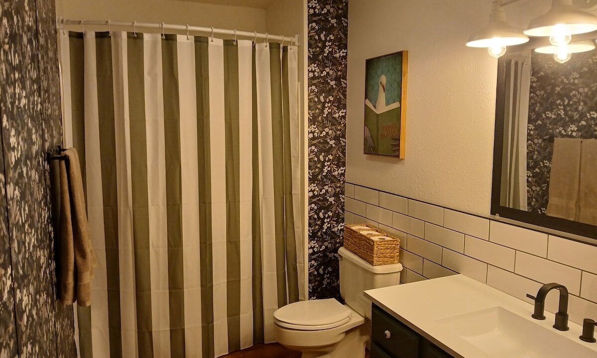 Photo of Bathroom in Mica