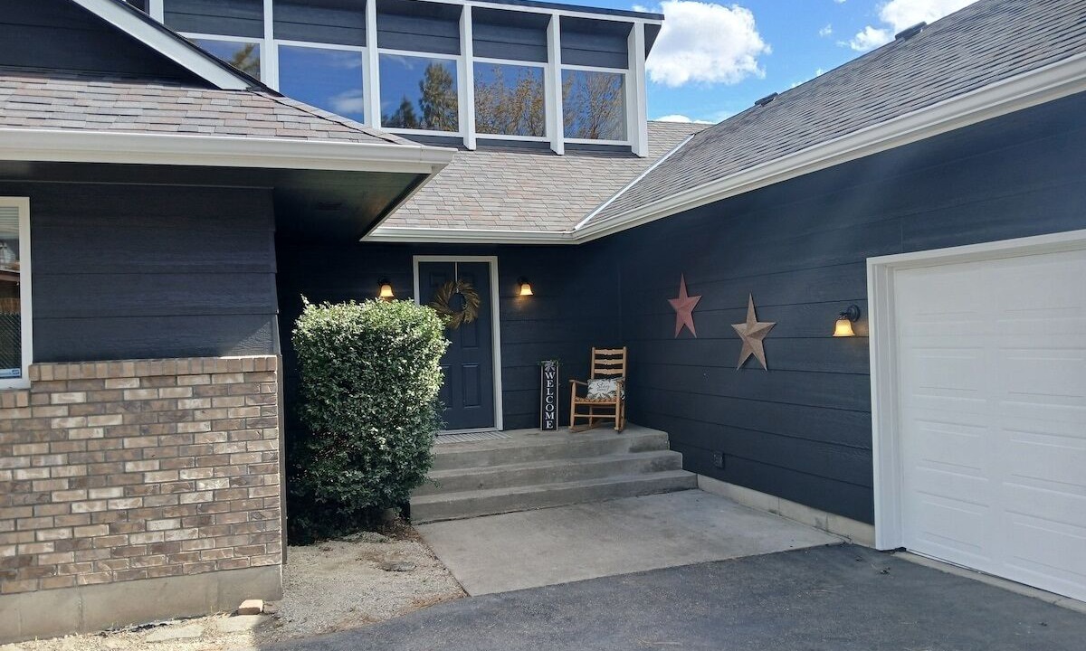 Photo of Outdoor in Mica