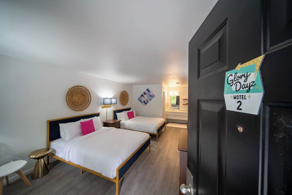 Photo of Bedroom in Eureka Springs Historic District