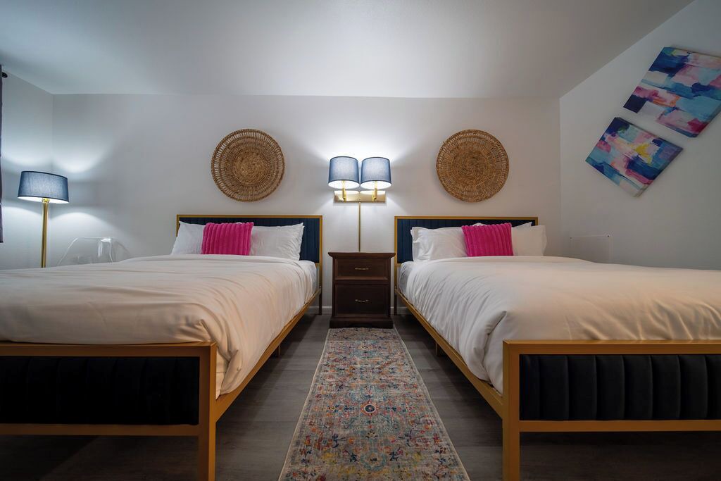 Photo of Bedroom in Eureka Springs Historic District