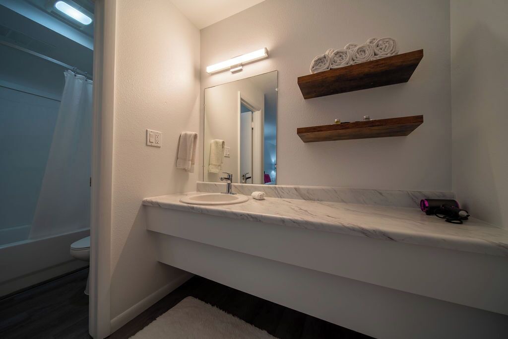 Photo of Bathroom in Eureka Springs Historic District