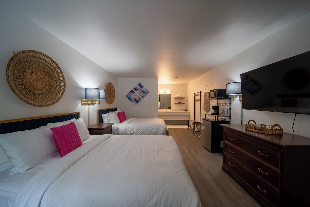 Photo of Bedroom in Eureka Springs Historic District