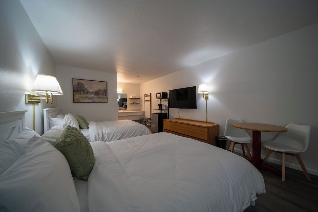Photo of Bedroom in Eureka Springs Historic District