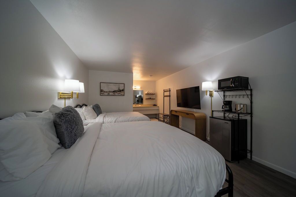 Photo of Bedroom in Eureka Springs Historic District