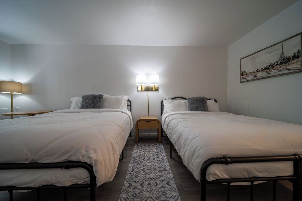 Photo of Bedroom in Eureka Springs Historic District