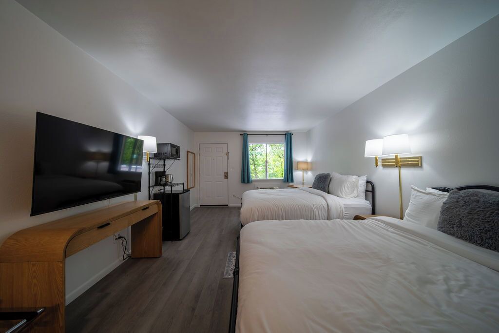 Photo of Bedroom in Eureka Springs Historic District