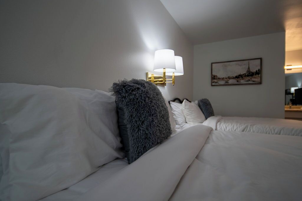 Photo of Bedroom in Eureka Springs Historic District
