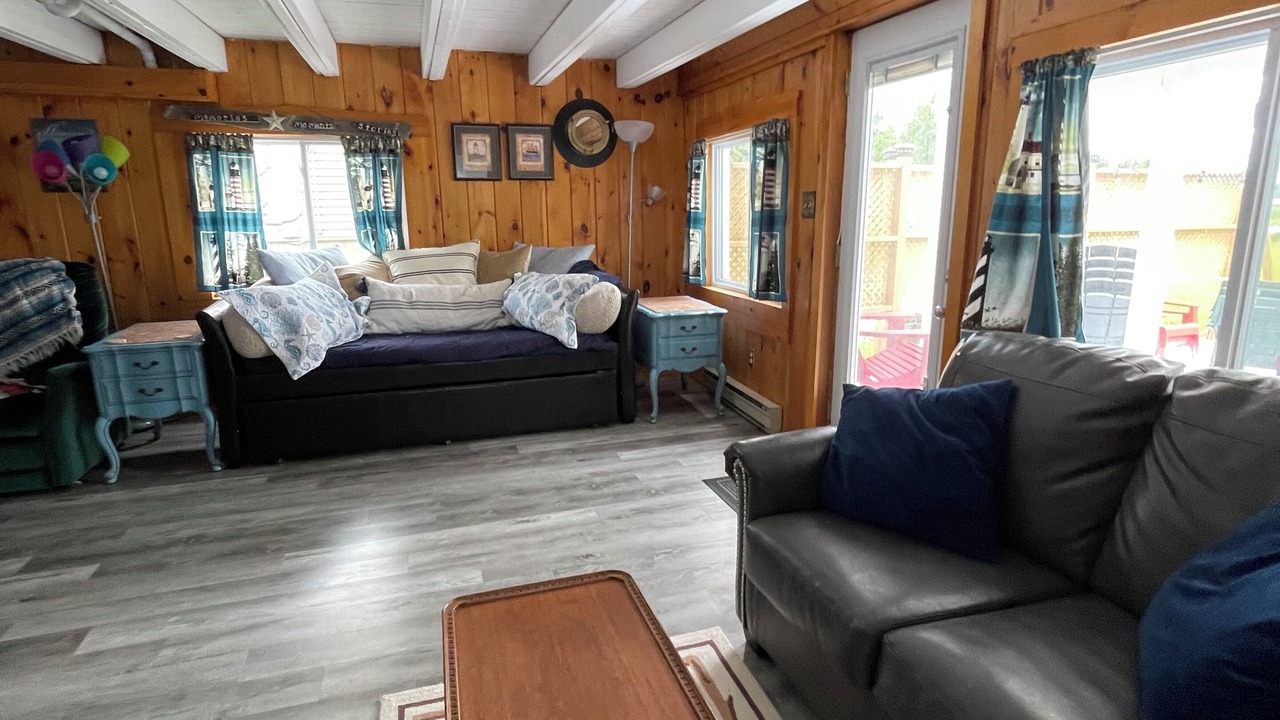 Photo of Livingroom in South Bruce Peninsula