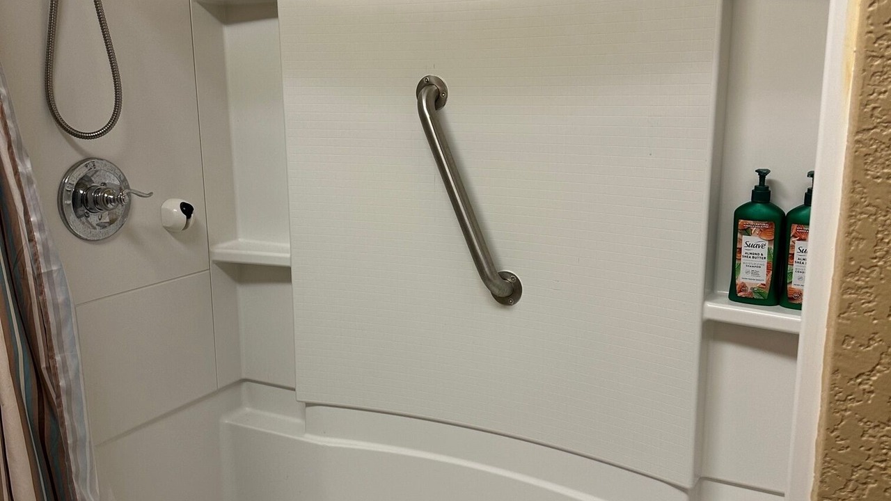 Photo of Bathroom in Glen Rose