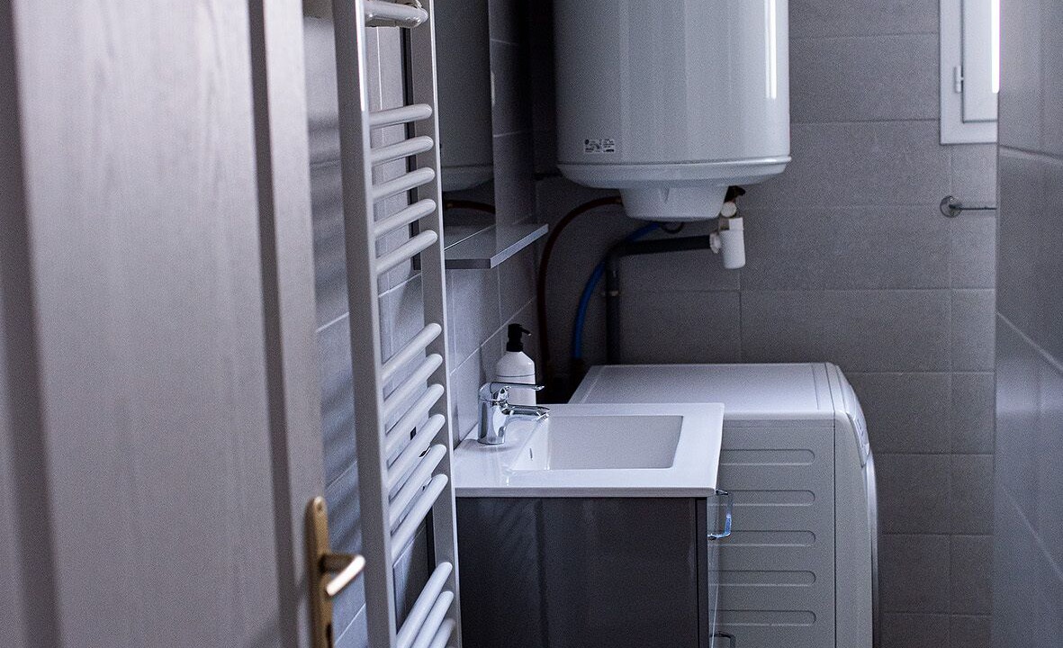 Photo of Bathroom in Chateauneuf-du-Pape