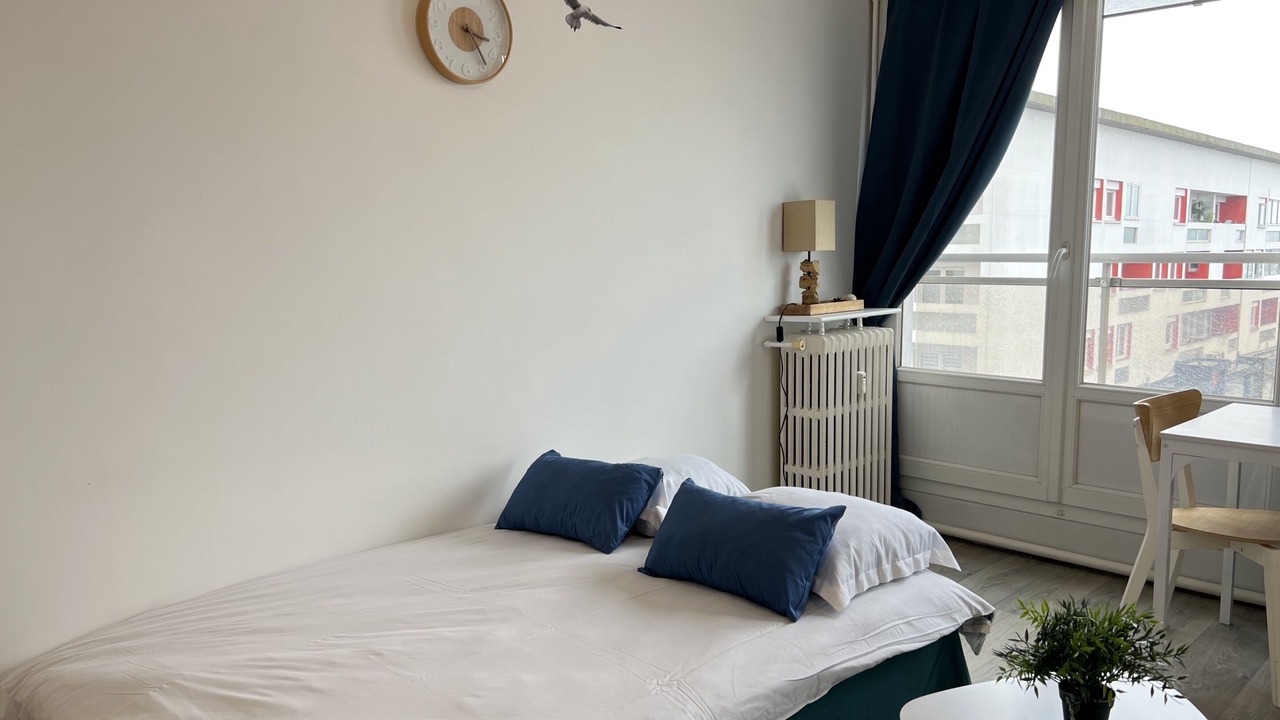 Photo of Bedroom in Calais City Center