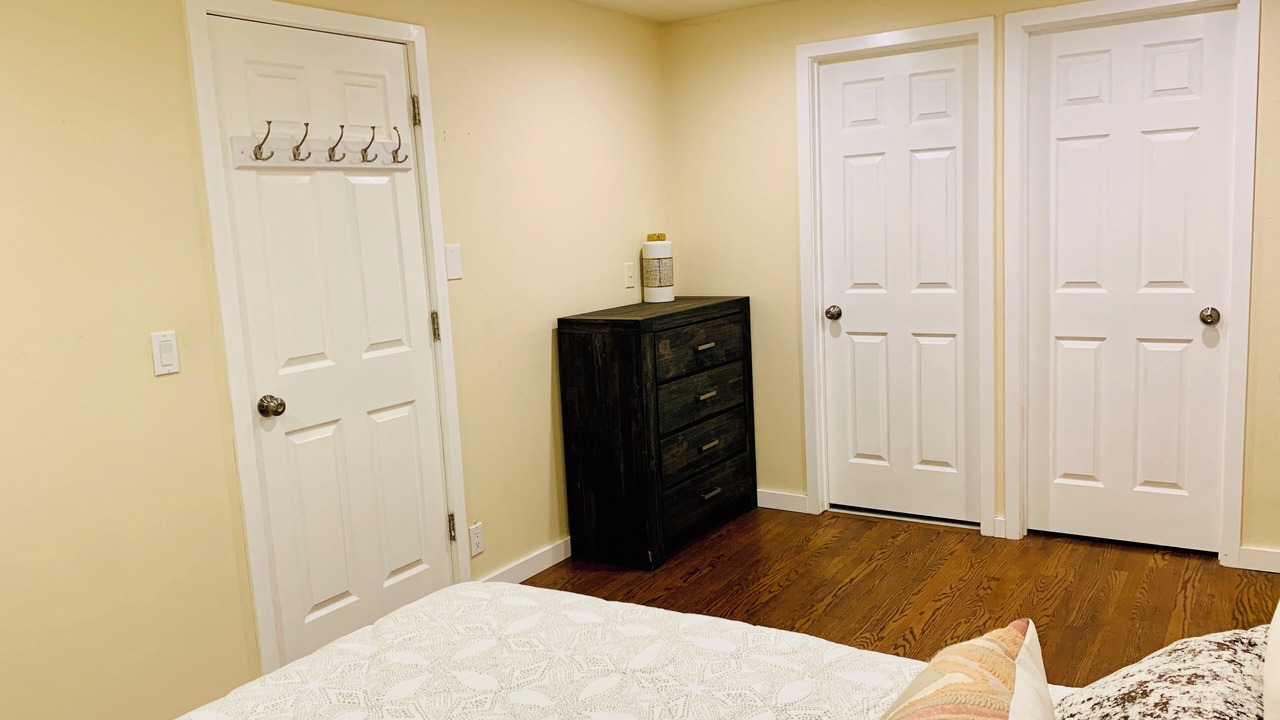 Photo of Bedroom in Inglewood-Finn Hill