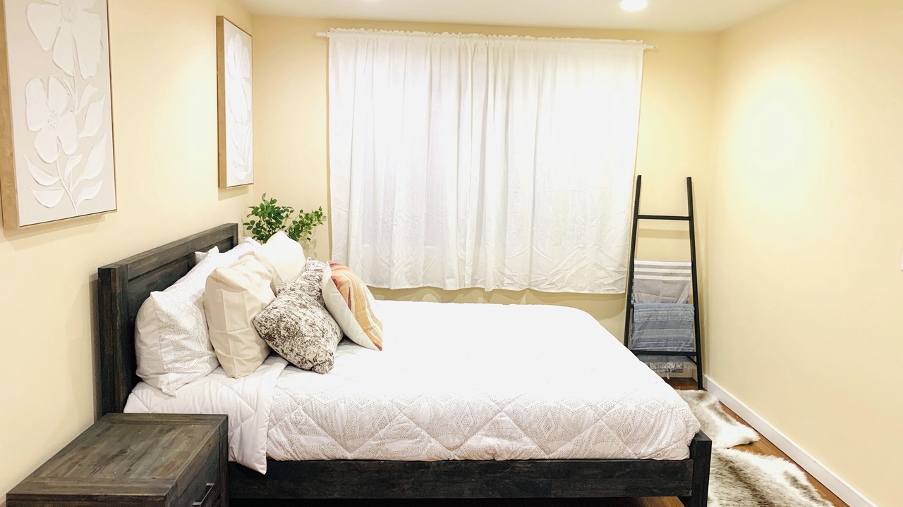 Photo of Bedroom in Inglewood-Finn Hill