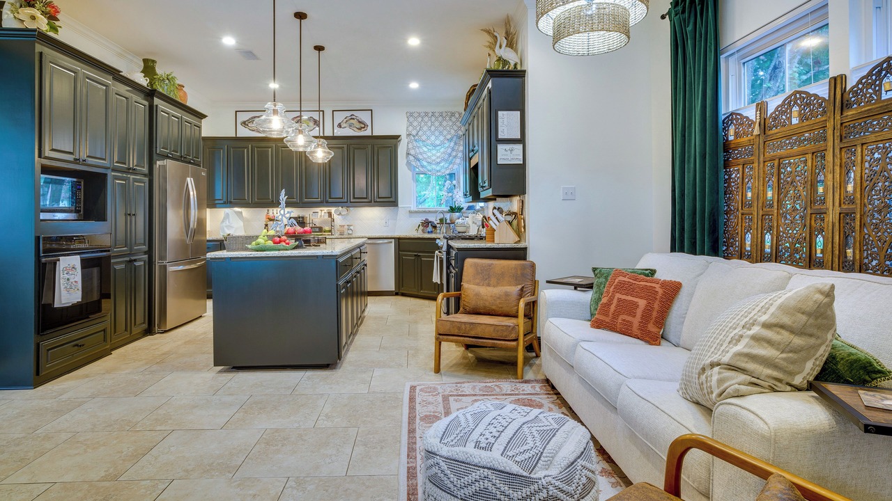 Photo of Livingroom in Highlands - Perkins