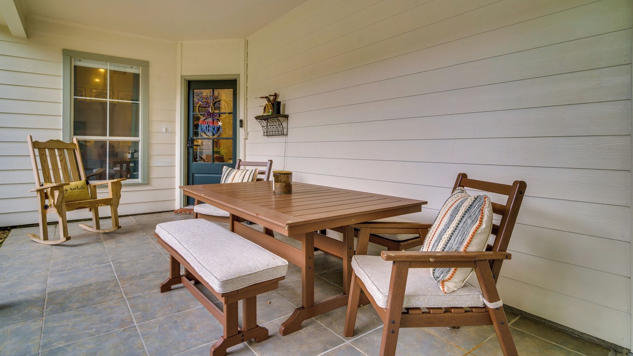 Photo of Outdoor in Highlands - Perkins