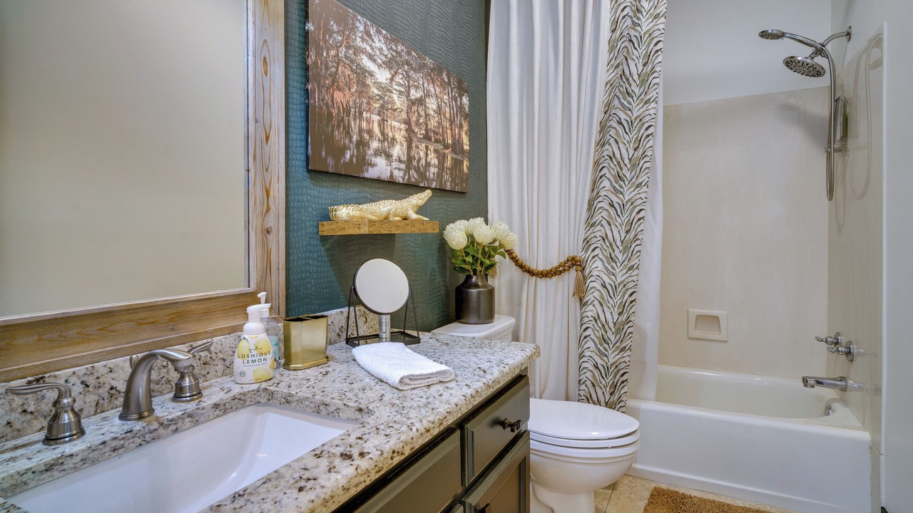 Photo of Bathroom in Highlands - Perkins