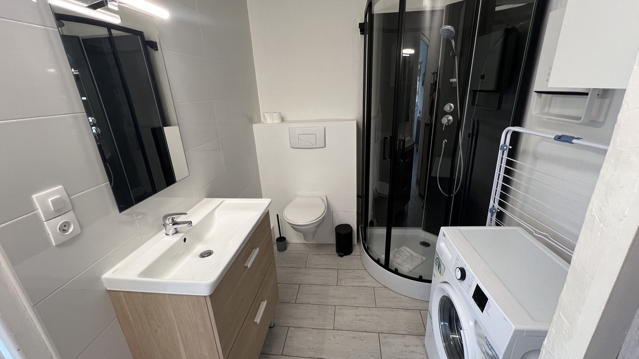 Photo of Bathroom in Port