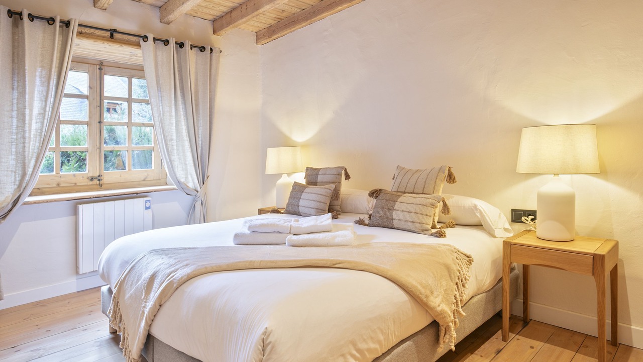 Photo of Bedroom in Garos