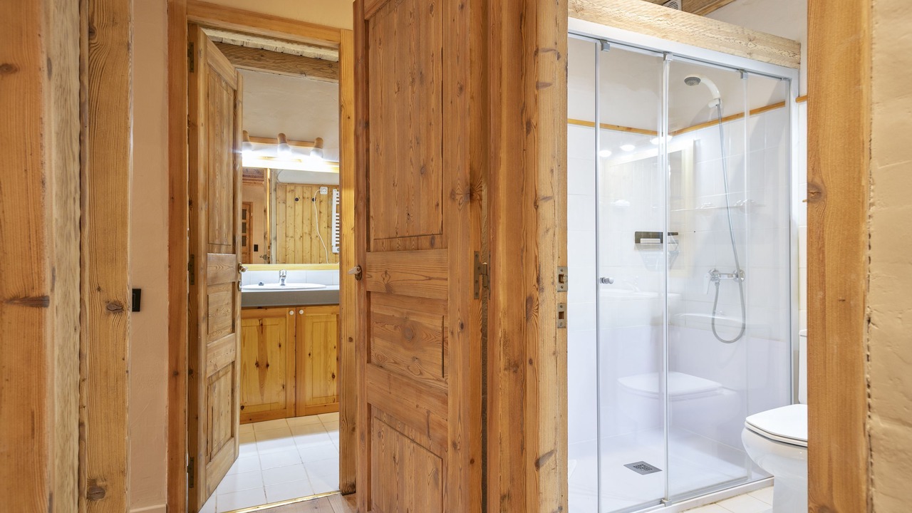 Photo of Bathroom in Garos
