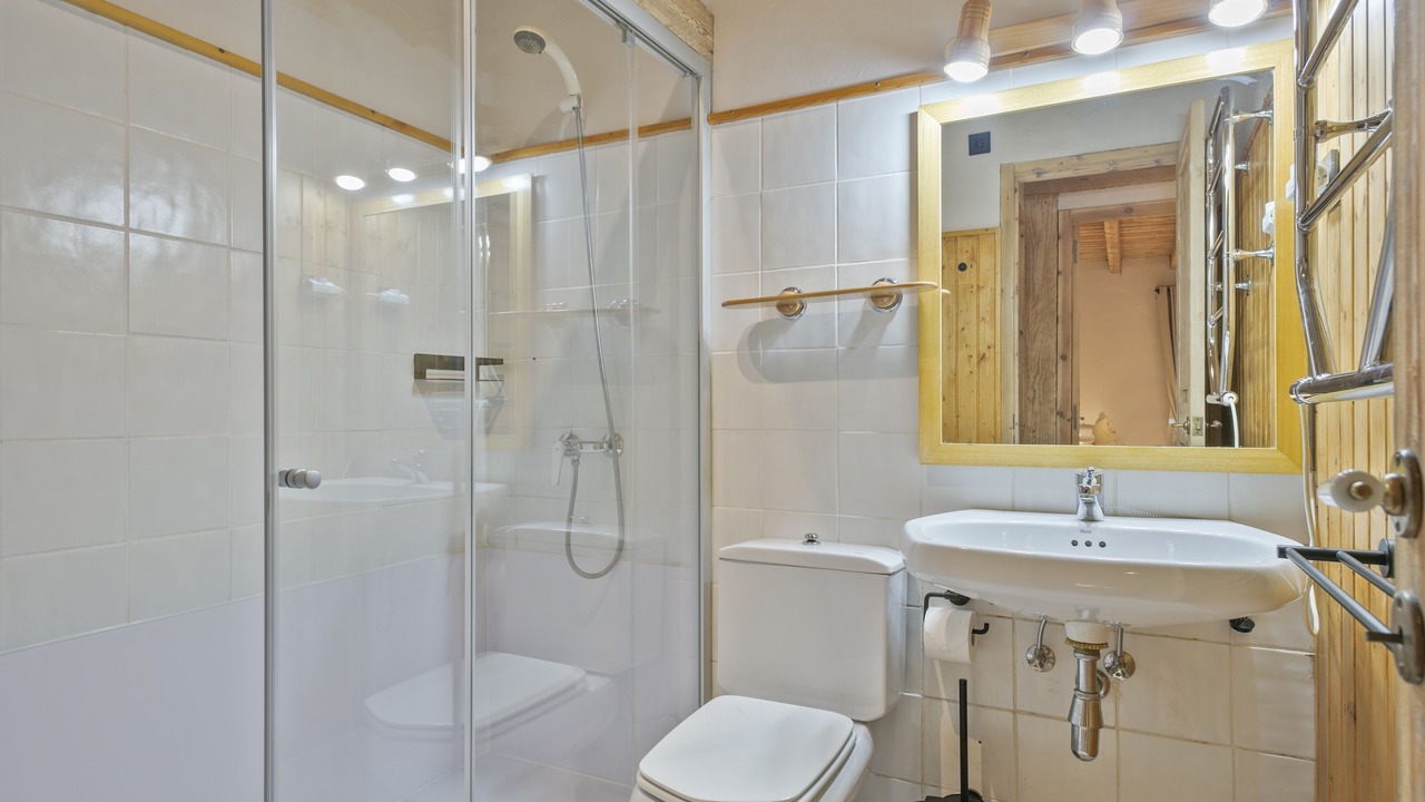 Photo of Bathroom in Garos