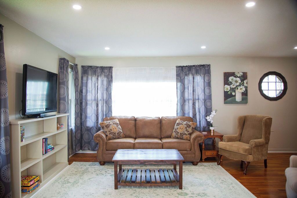 Photo of Livingroom in Macon