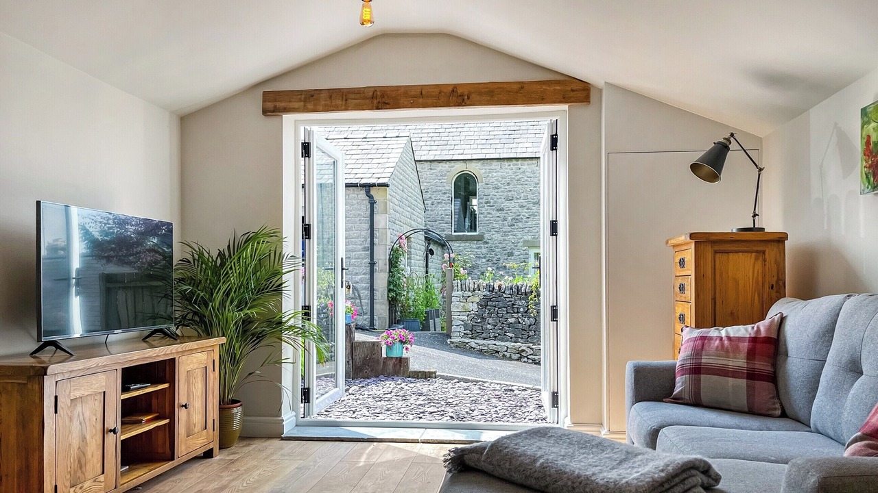 Photo of Others in Blackwell in the Peak