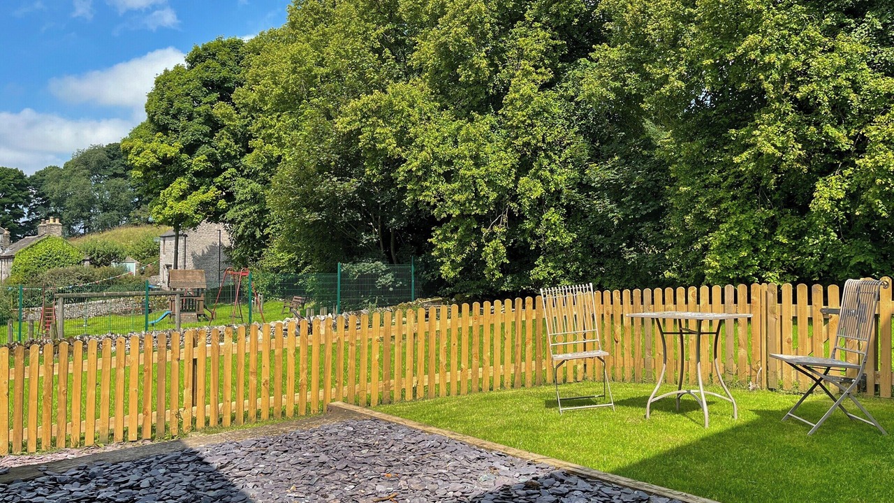 Photo of Others in Blackwell in the Peak