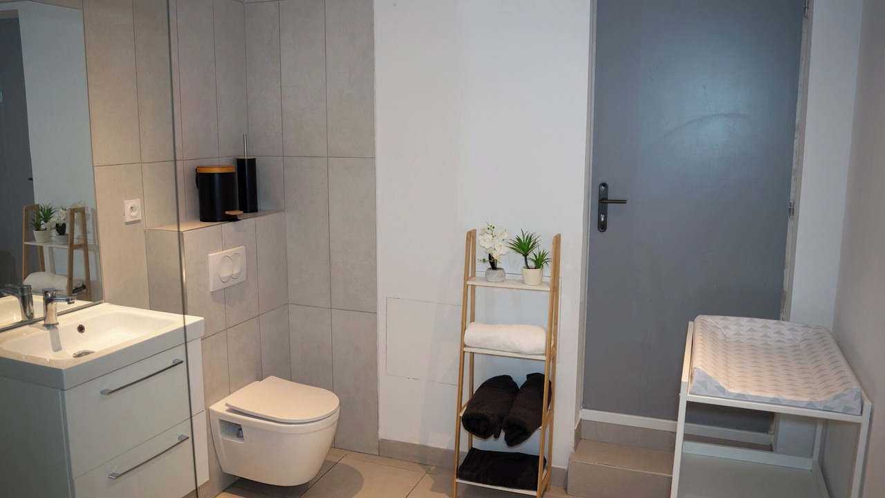 Photo of Bathroom in Poste
