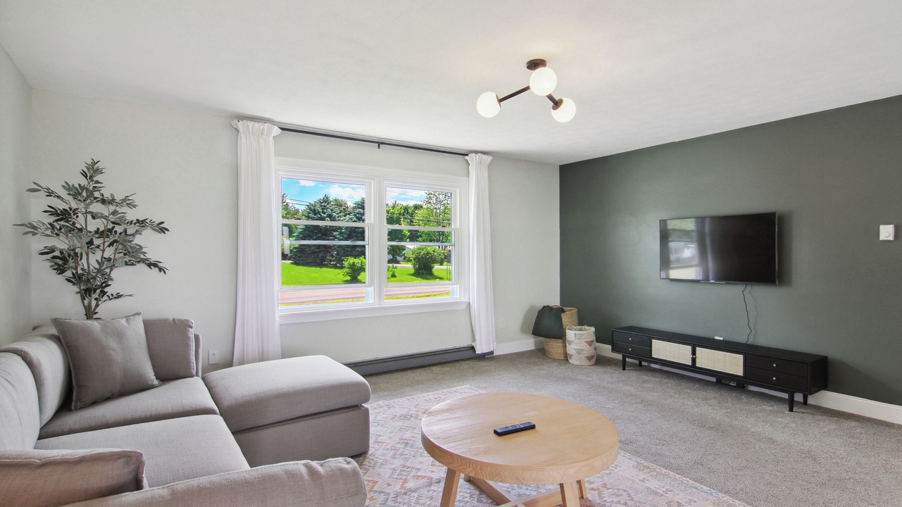 Photo of Livingroom in South Hill