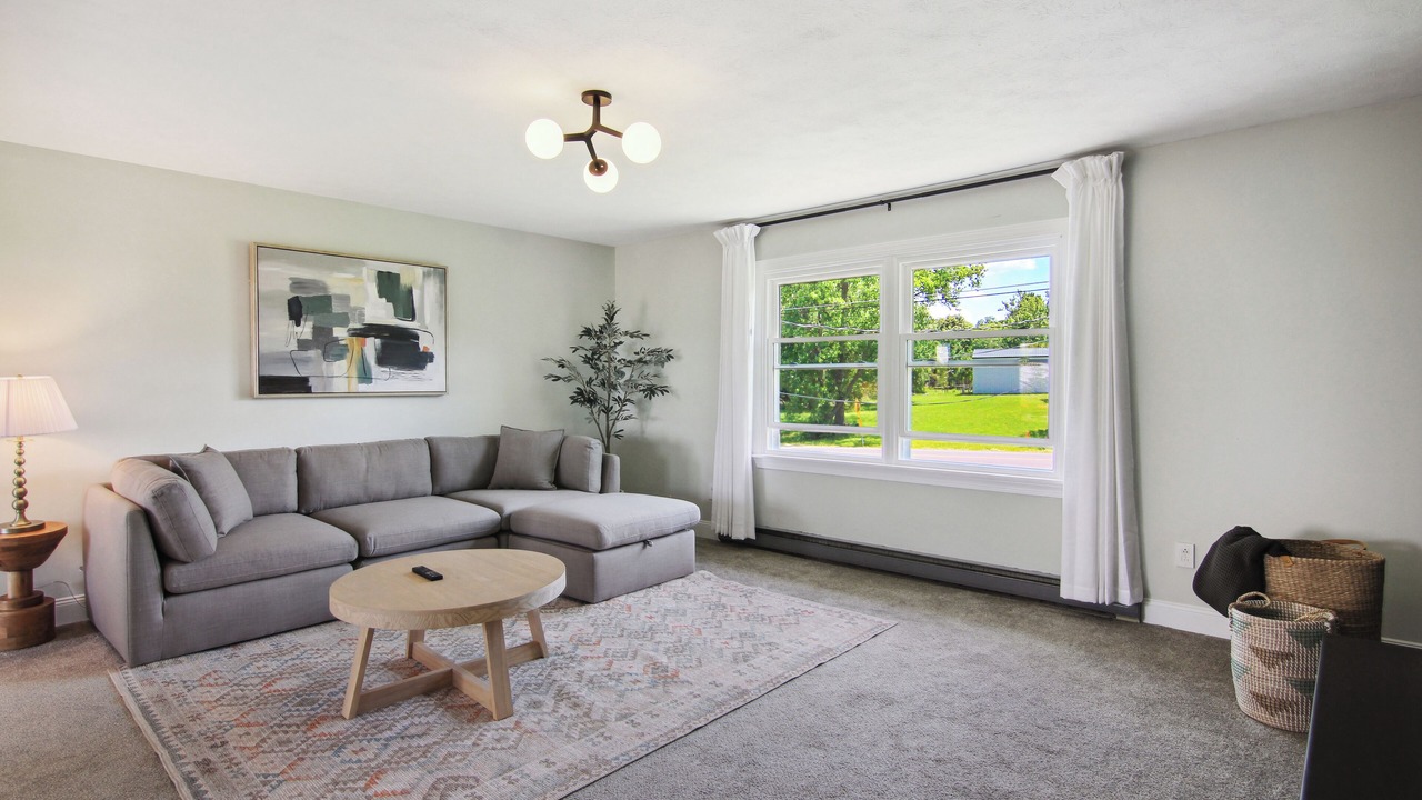 Photo of Livingroom in South Hill