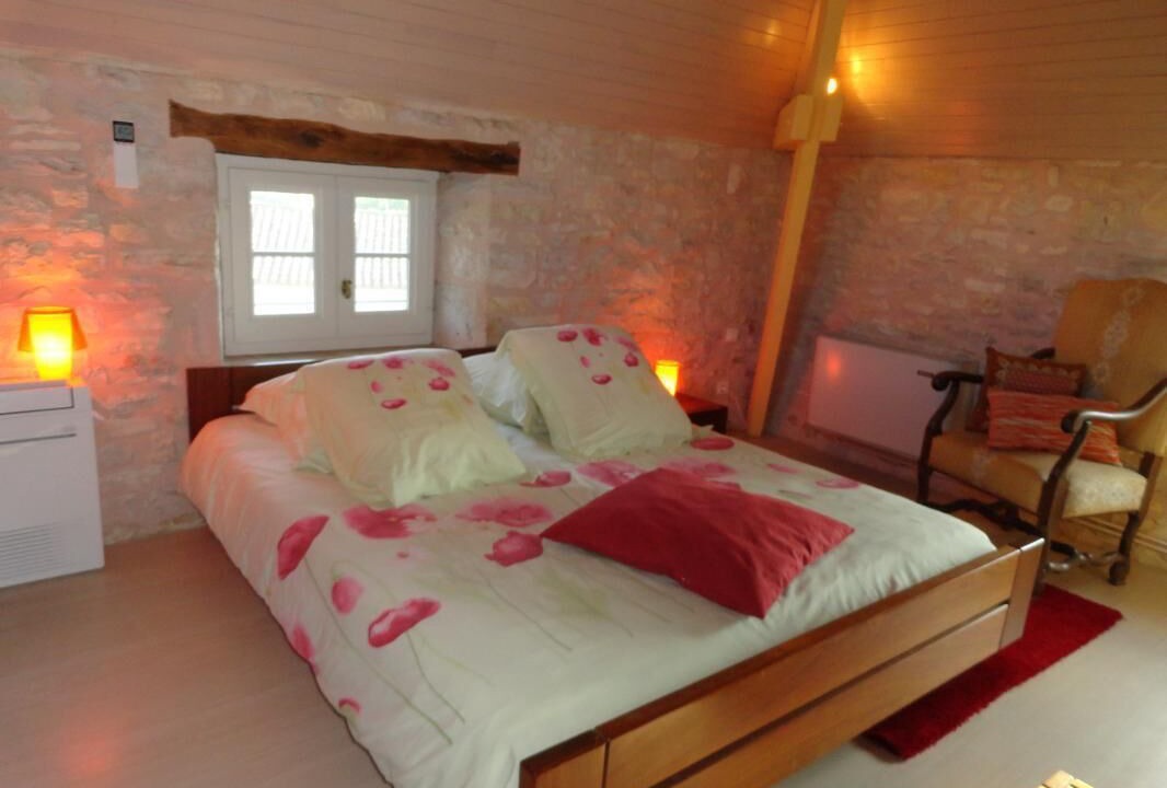 Photo of Bedroom in Les Junies