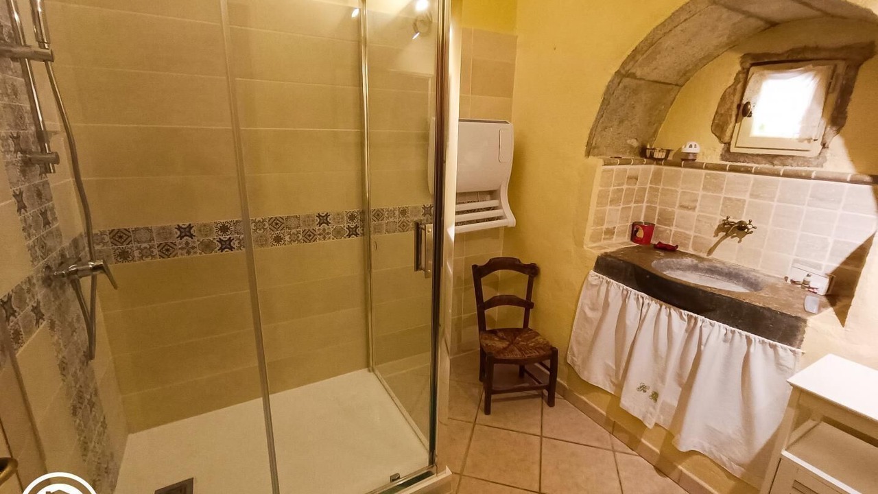 Photo of Bathroom in Rocamadour