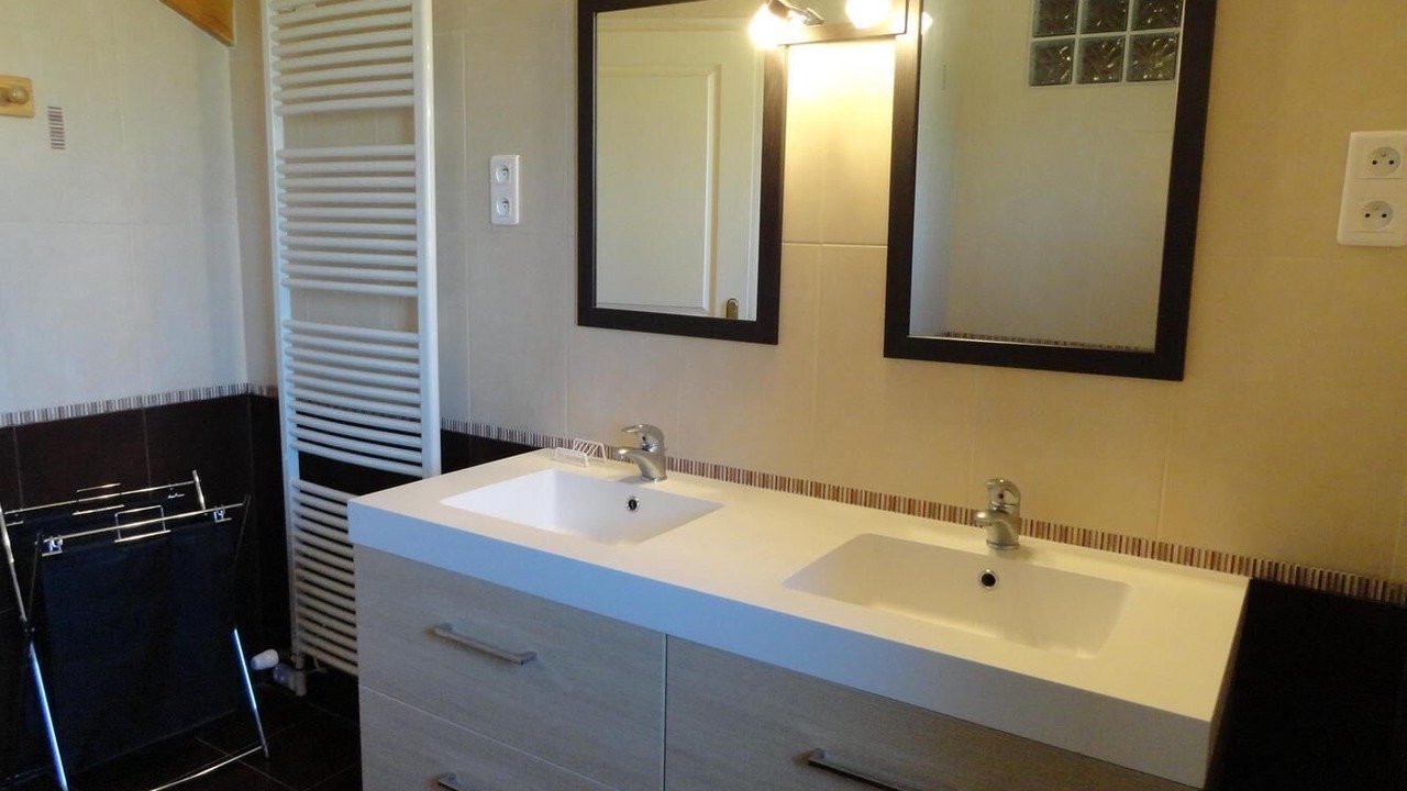 Photo of Bathroom in Castelnau-Montratier-Sainte-Alauzie