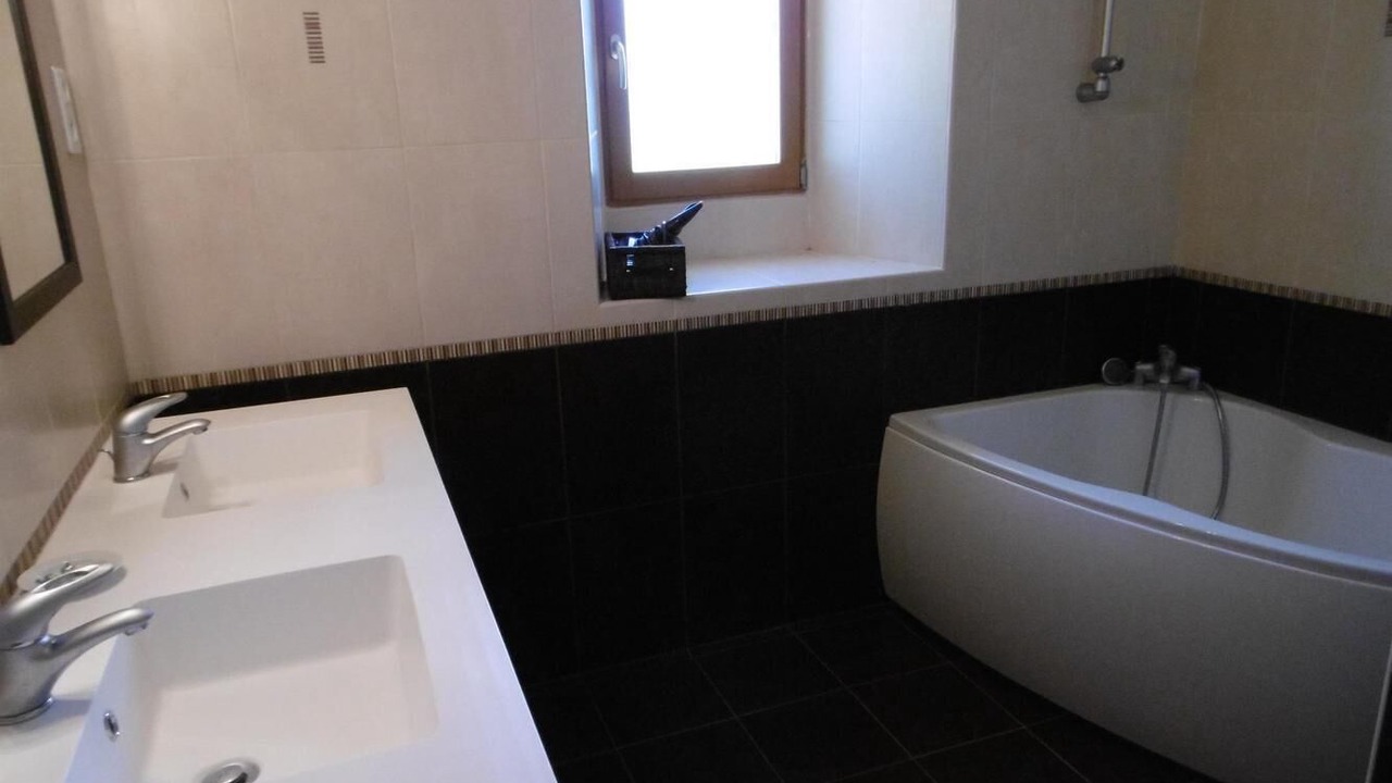 Photo of Bathroom in Castelnau-Montratier-Sainte-Alauzie
