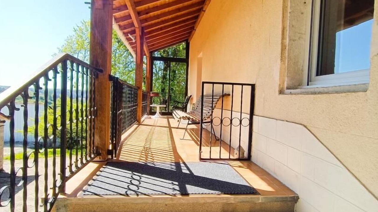 Photo of Patio Balcony in Bagat-en-Quercy