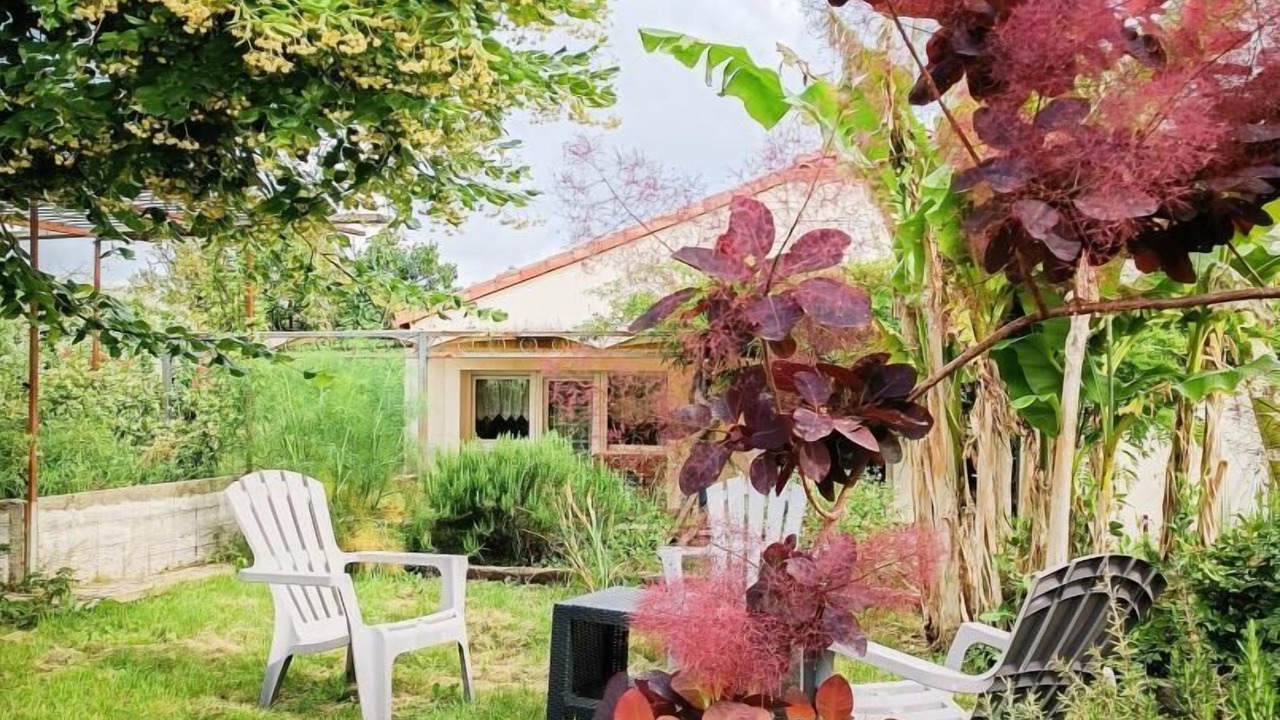 Photo of Outdoor in Villeseque