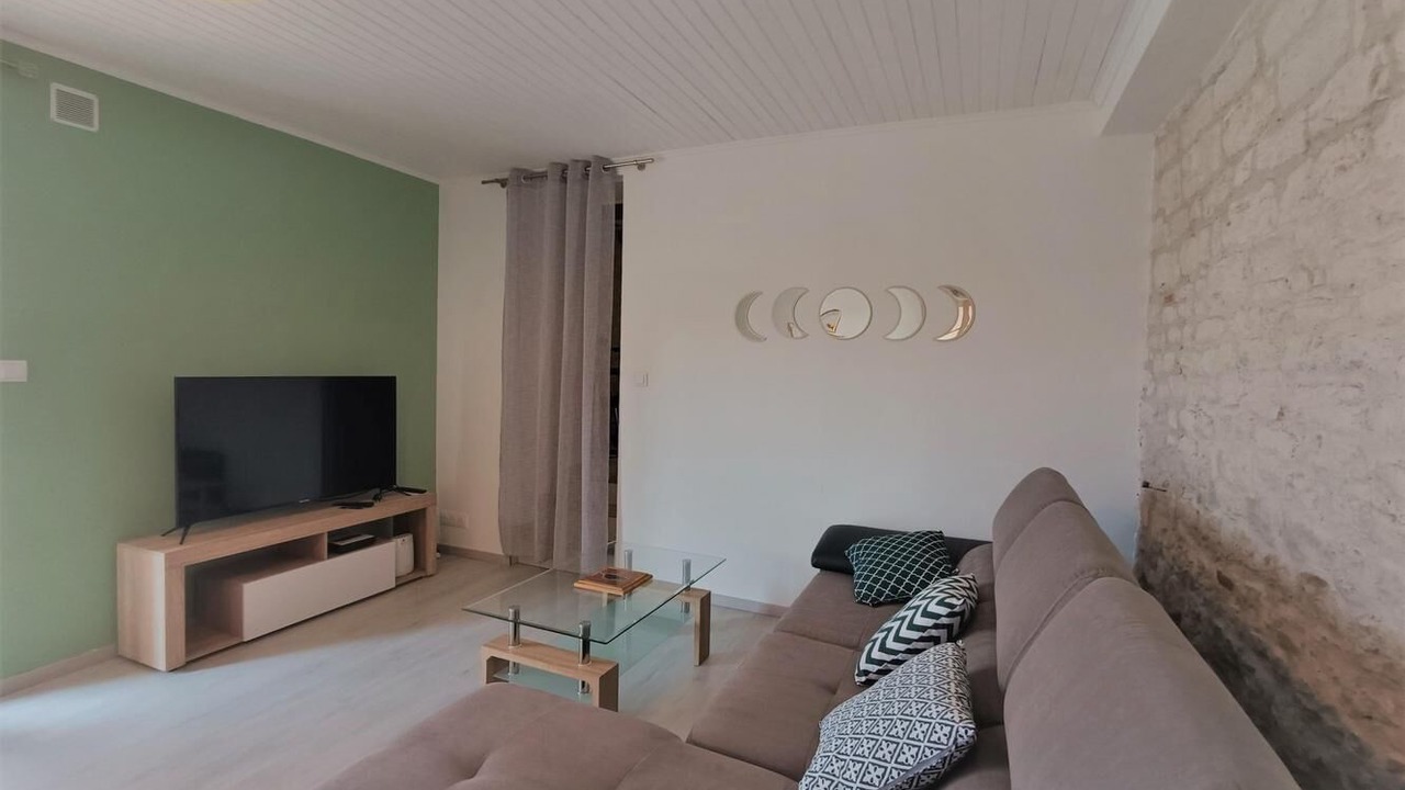 Photo of Livingroom in Lascabanes