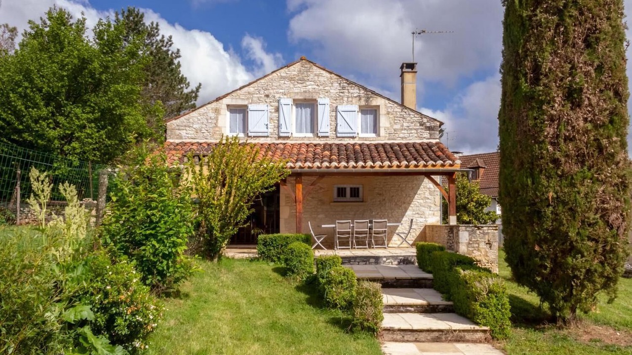 Photo of Outdoor in Montgesty