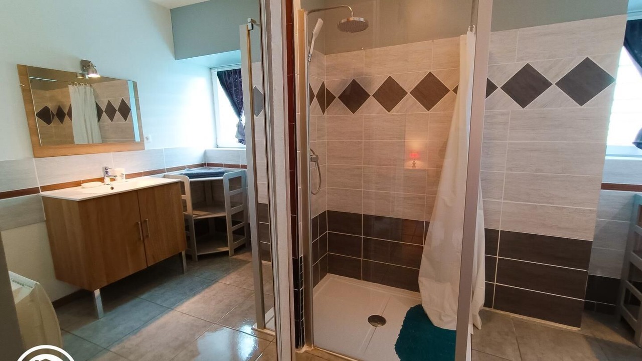 Photo of Bathroom in Salviac