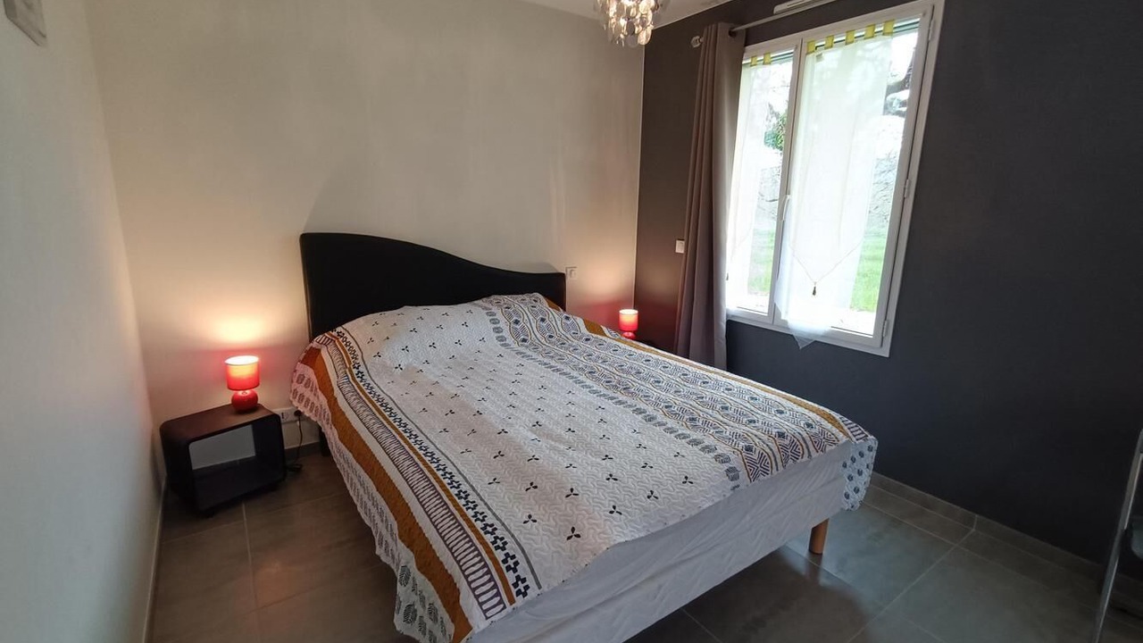 Photo of Bedroom in Creysse