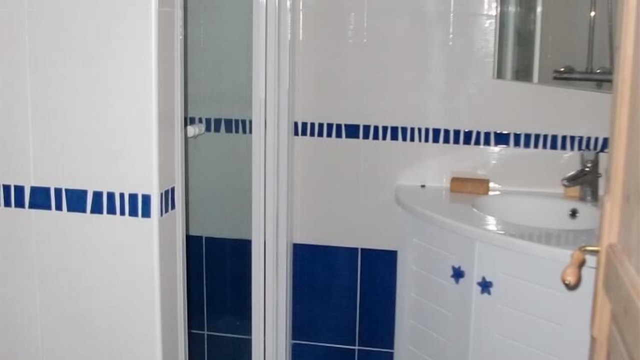 Photo of Bathroom in Varaire