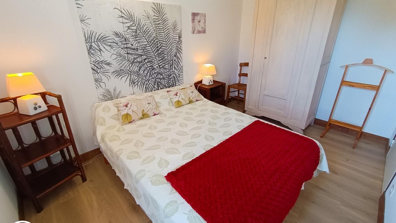 Photo of Bedroom in Castelnau-Montratier-Sainte-Alauzie